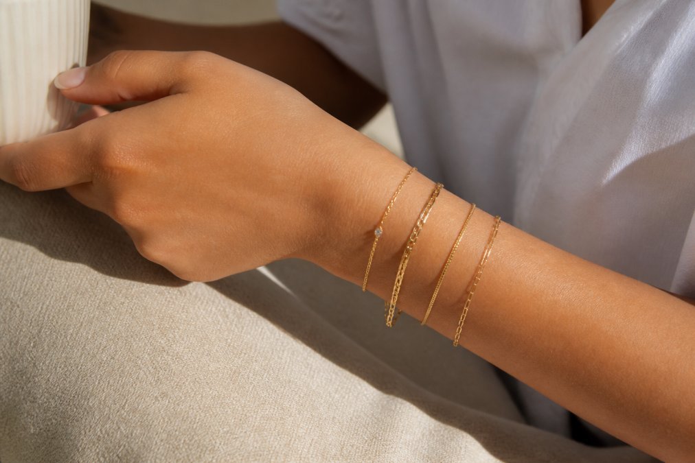 Dainty Gold Bracelets: 2026 Review & Layering Guide - Carlotta