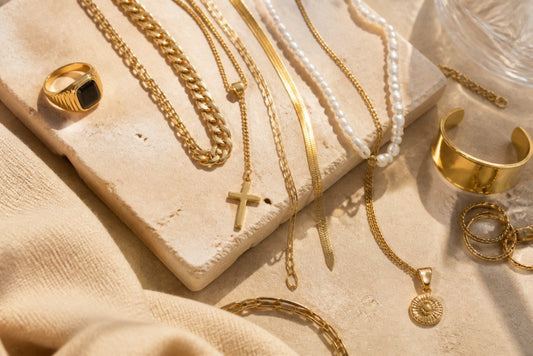 Hottest Jewelry Right Now: 7 Trends for 2026