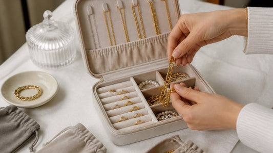 How to Store Jewelry to Prevent Tarnishing - Carlotta